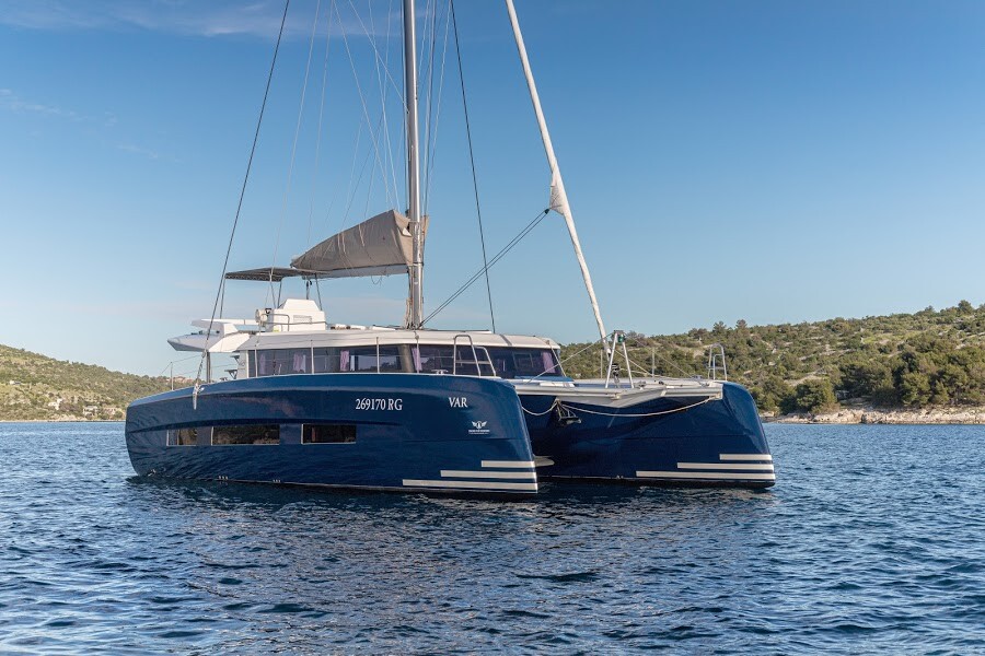 Dufour 48 Catamaran Roy