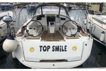 Sun Odyssey 449 Top Smile